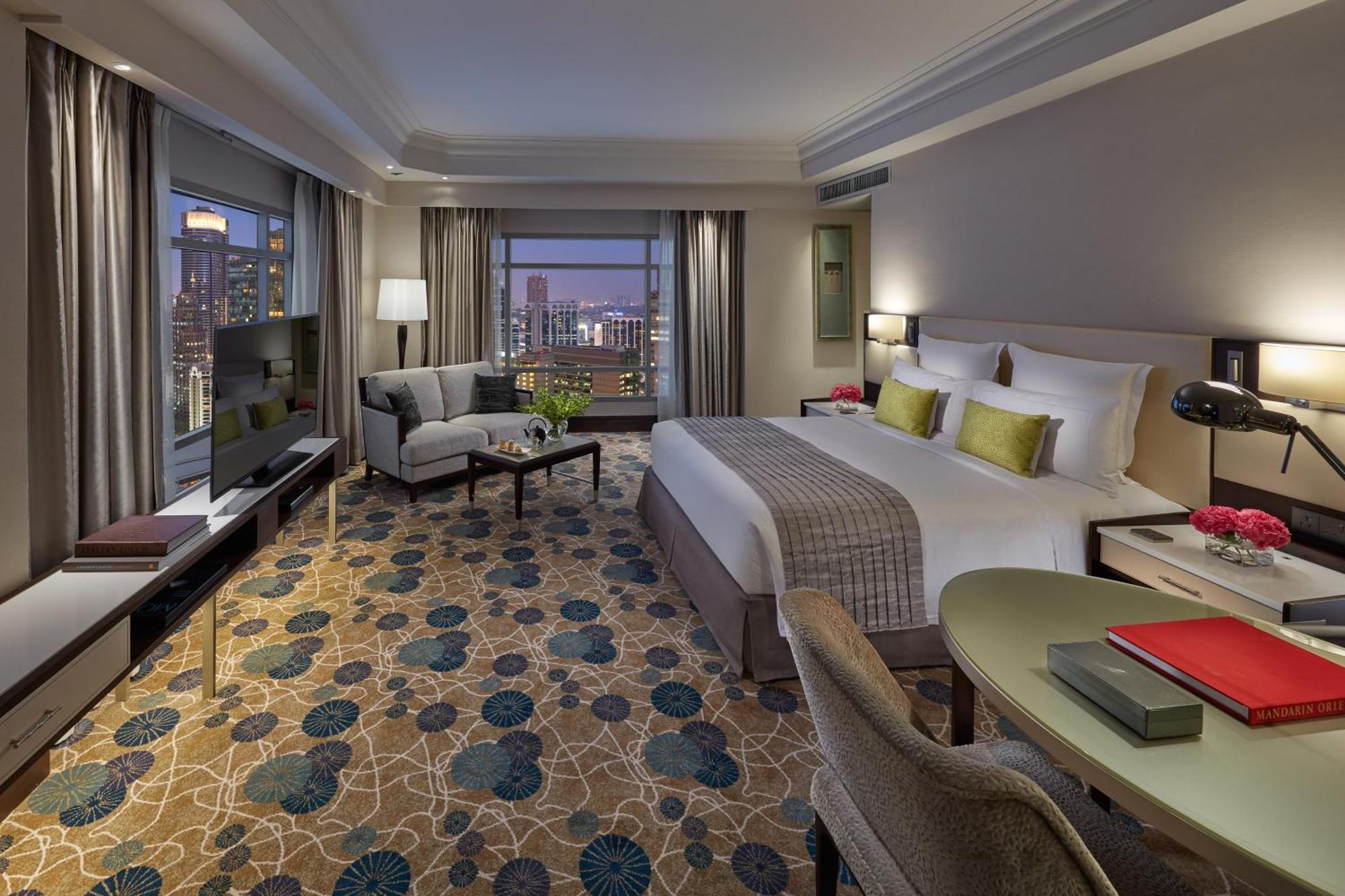 Mandarin Oriental, Hotel